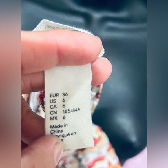 HM COACHELLA OFFICIAL COLLECTION Women's Tank Top Size 6 Keyhole Back Floral - Picture 4 of 9